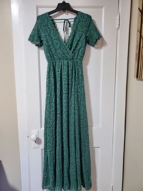 Baltic Born Teal Green Lace Maxi Dress with V-Neck and Short Sleeves